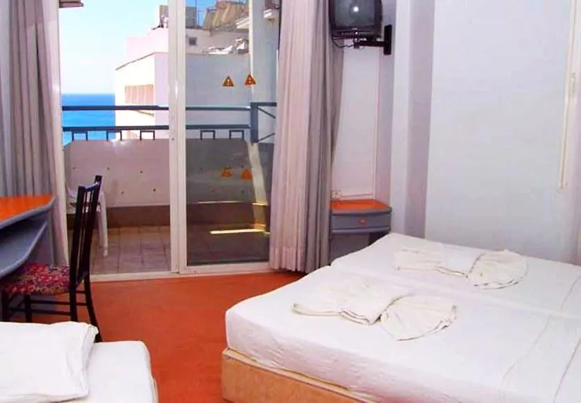 Temple Beach Hotel ديديم 2*,